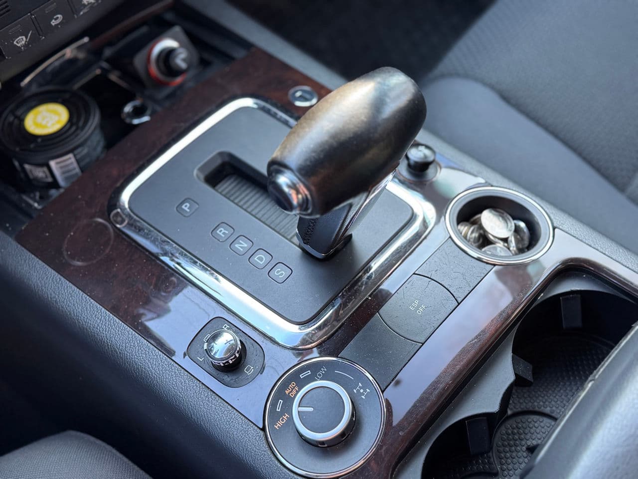 2005 Volkswagen Touareg — Miniatură 14