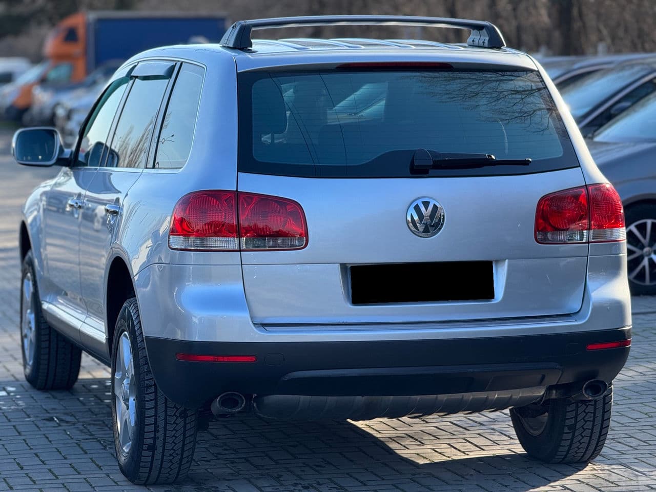 2005 Volkswagen Touareg — Miniatură 2