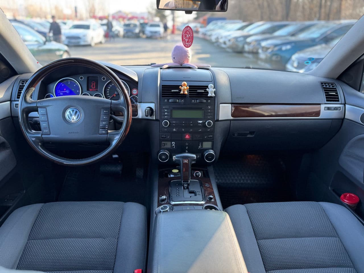 2005 Volkswagen Touareg — Miniatură 15
