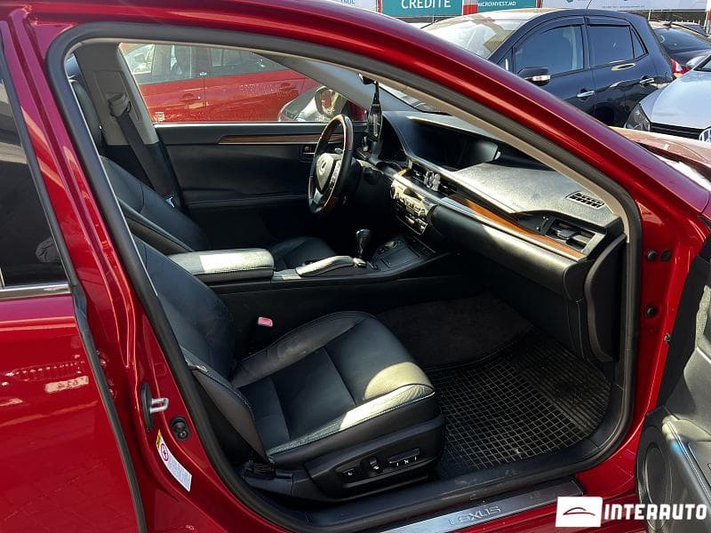 2015 Lexus ES 300h — Miniatură 13