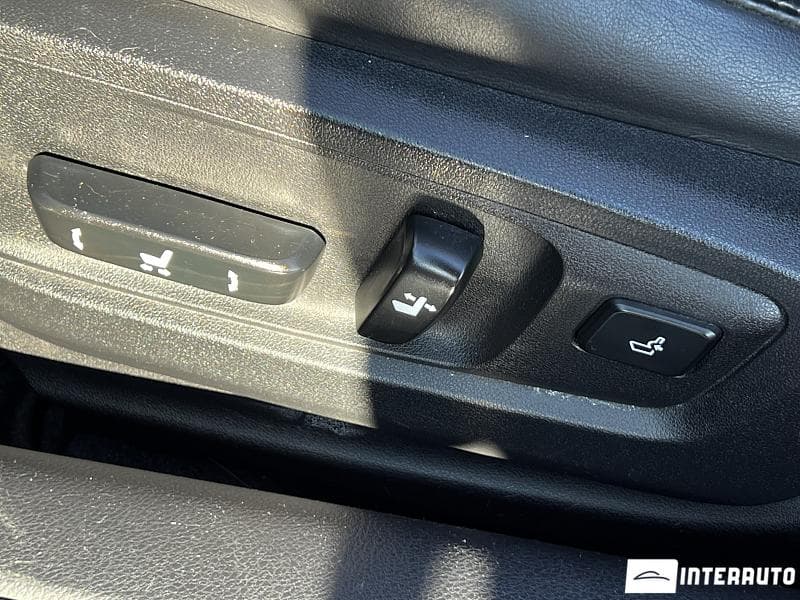 2015 Lexus ES 300h — Miniatură 17