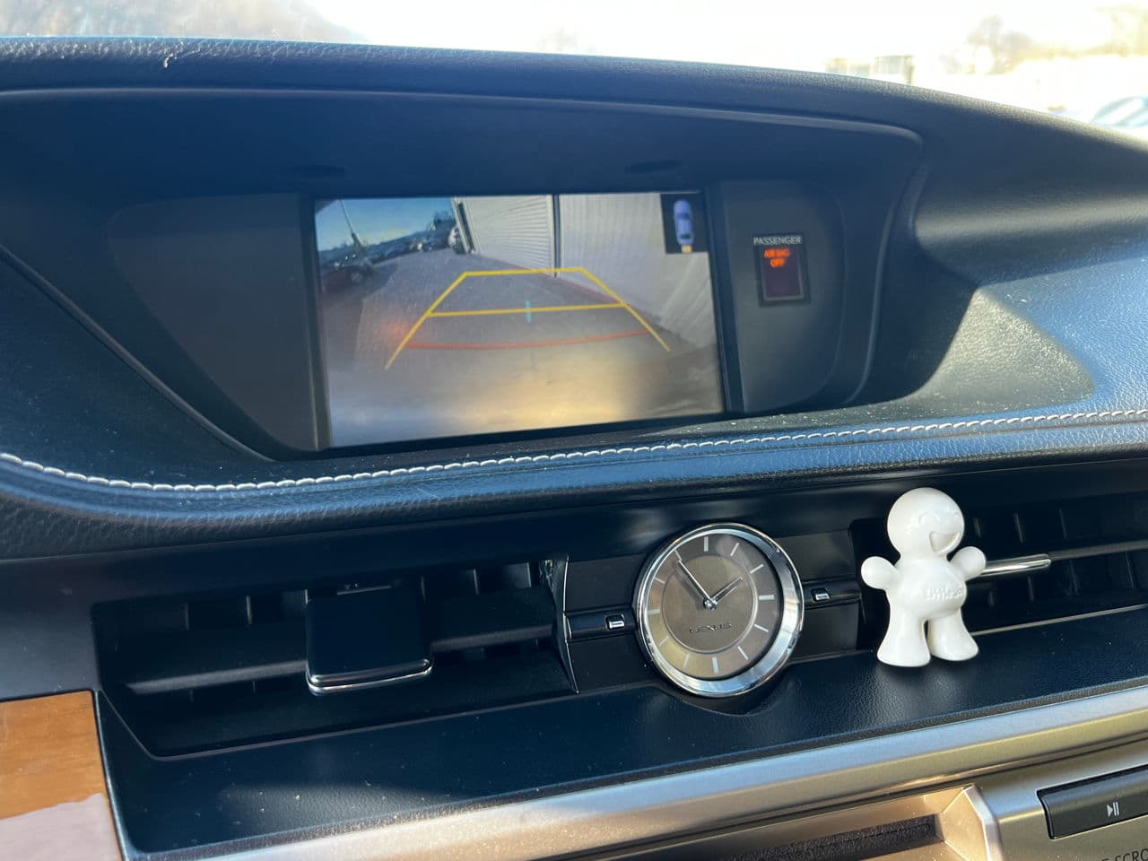 2015 Lexus ES 300h — Miniatură 9