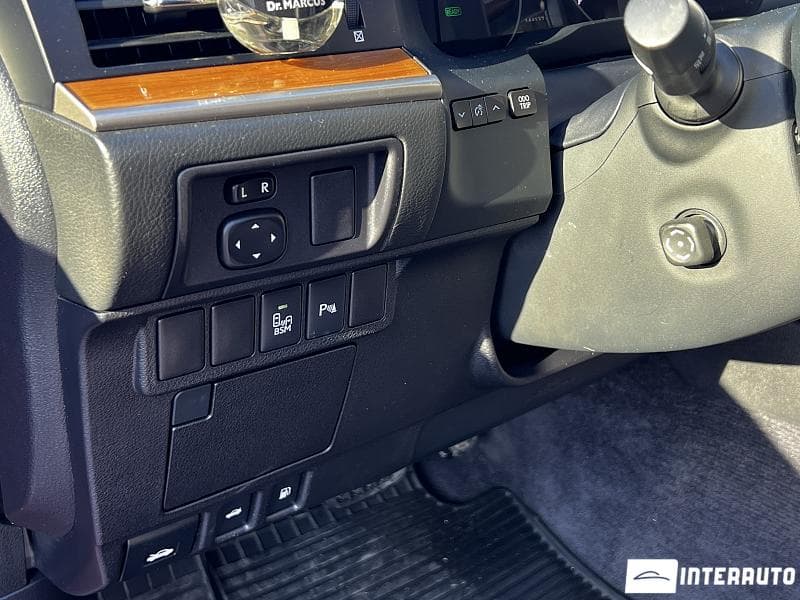 2015 Lexus ES 300h — Miniatură 18