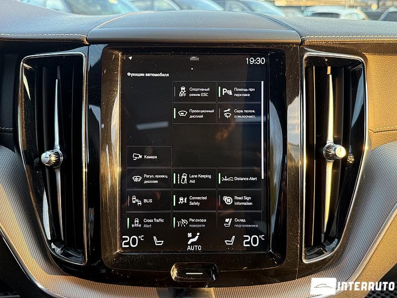 Volvo XC 60 2019 — Миниатюра 10