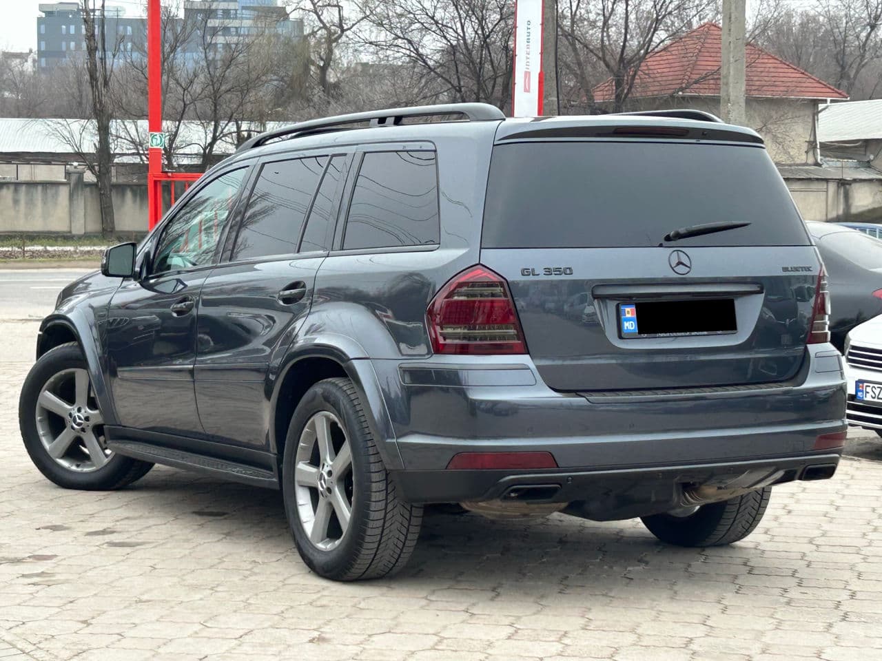 2010 Mercedes GL 350 — Miniatură 2