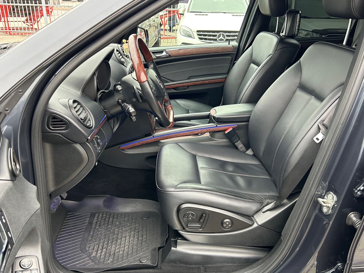 2010 Mercedes GL 350 — Miniatură 9