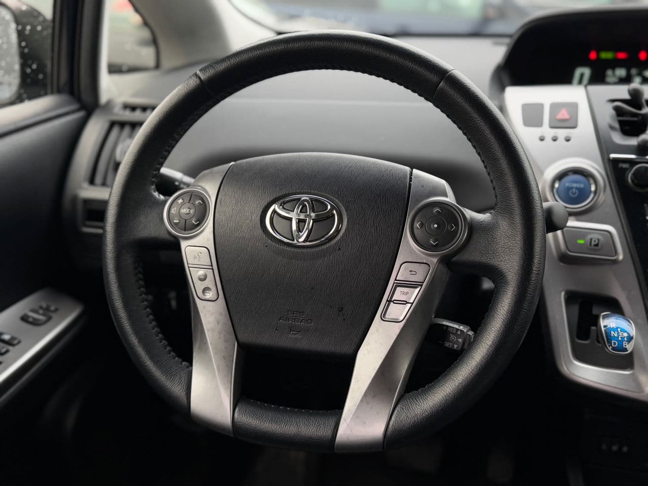 2017 Toyota Prius Plus / V — Miniatură 10