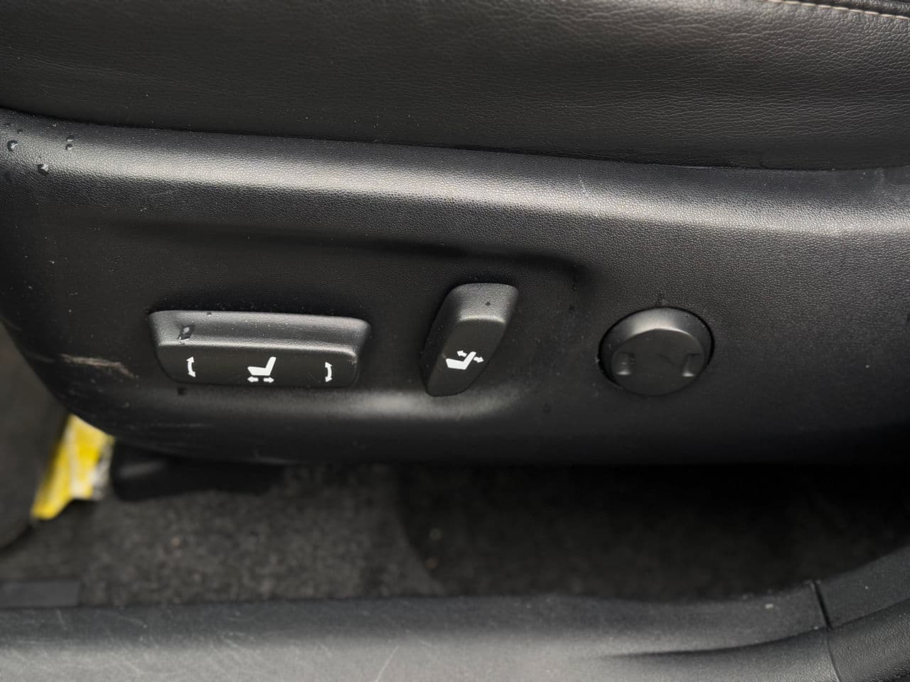 2017 Toyota Prius Plus / V — Miniatură 7