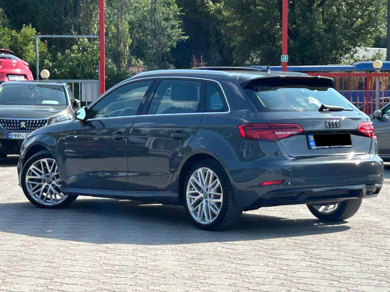 Audi A3 E-tron 2017 — Миниатюра 2