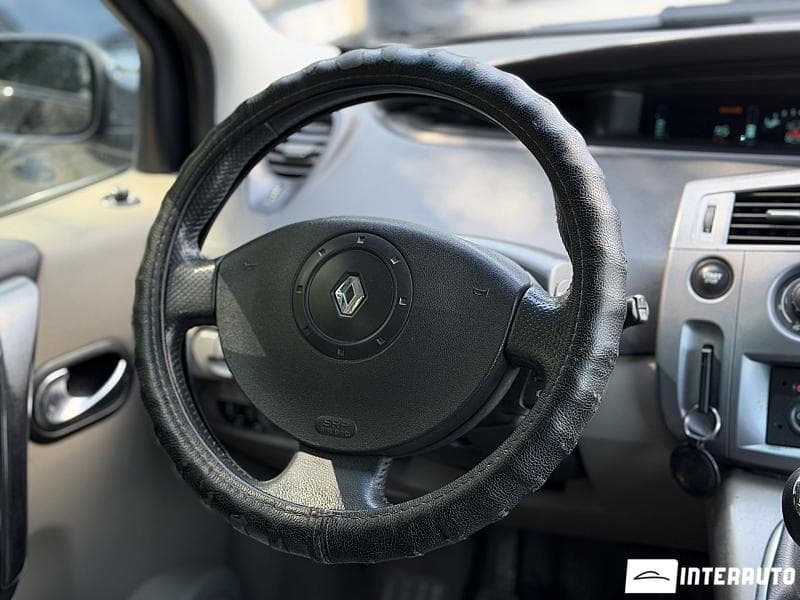 2004 Renault Scenic — Miniatură 9