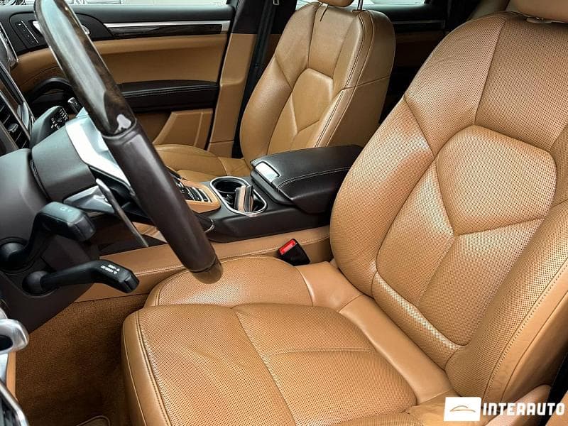 Porsche Cayenne 2015 — Миниатюра 7