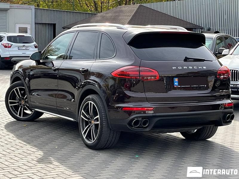 Porsche Cayenne 2015 — Миниатюра 2