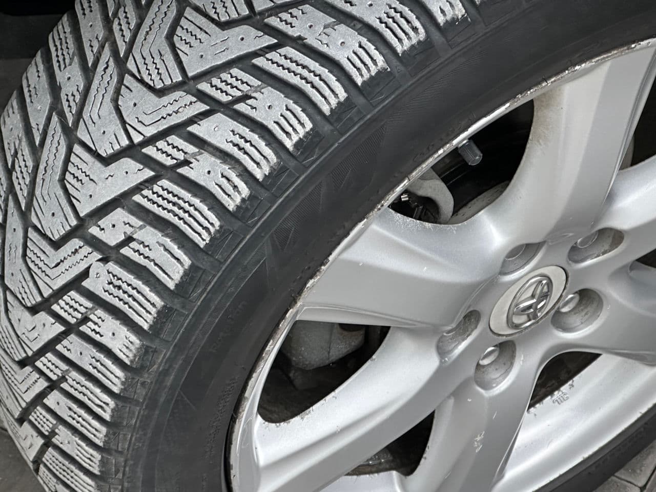 Toyota Prius Plus / V 2012 — Миниатюра 18