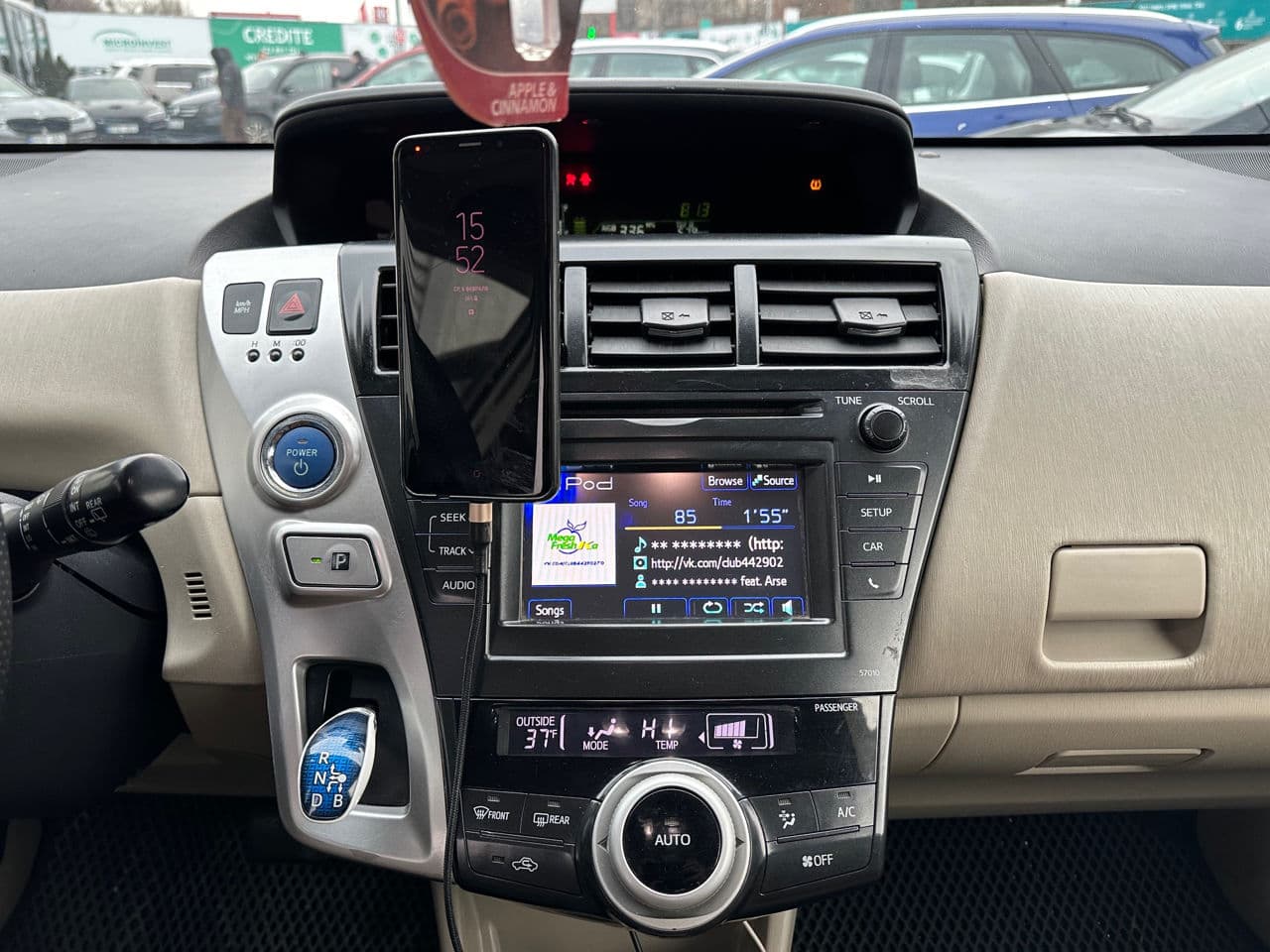 Toyota Prius Plus / V 2012 — Миниатюра 10