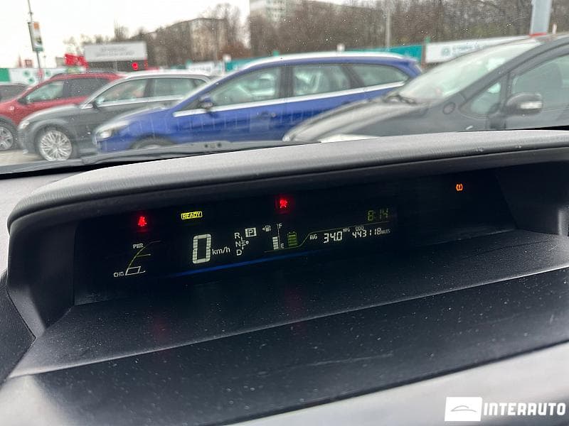 Toyota Prius Plus / V 2012 — Миниатюра 9