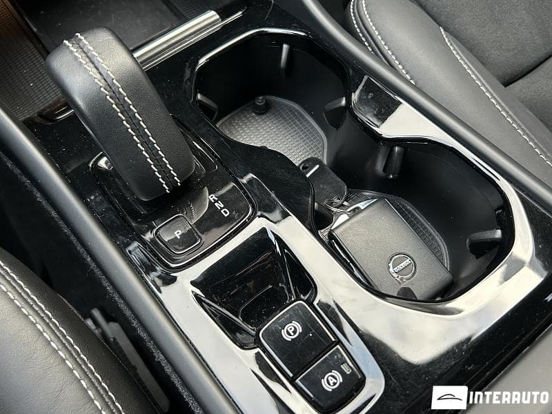 2021 Volvo XC 40 — Miniatură 16
