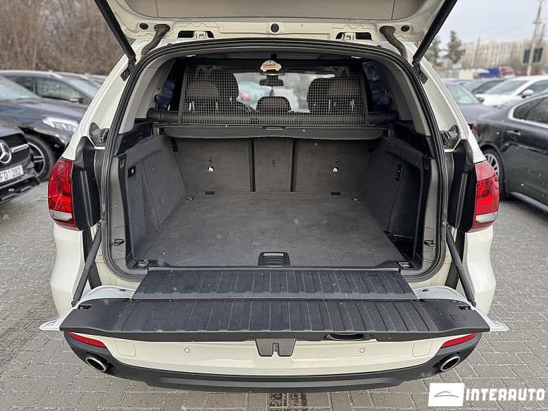 BMW X5 2.5D 2017 — Миниатюра 5