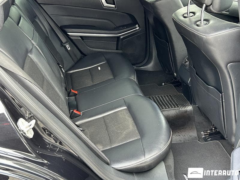2016 Mercedes E 200 — Miniatură 17