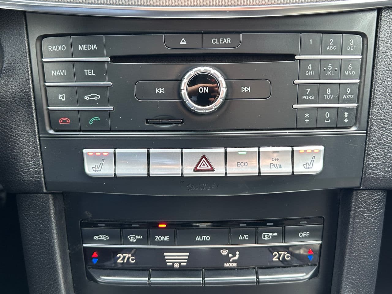 2016 Mercedes E 200 — Miniatură 14