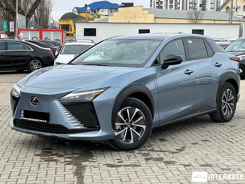 Lexus RZ 450e