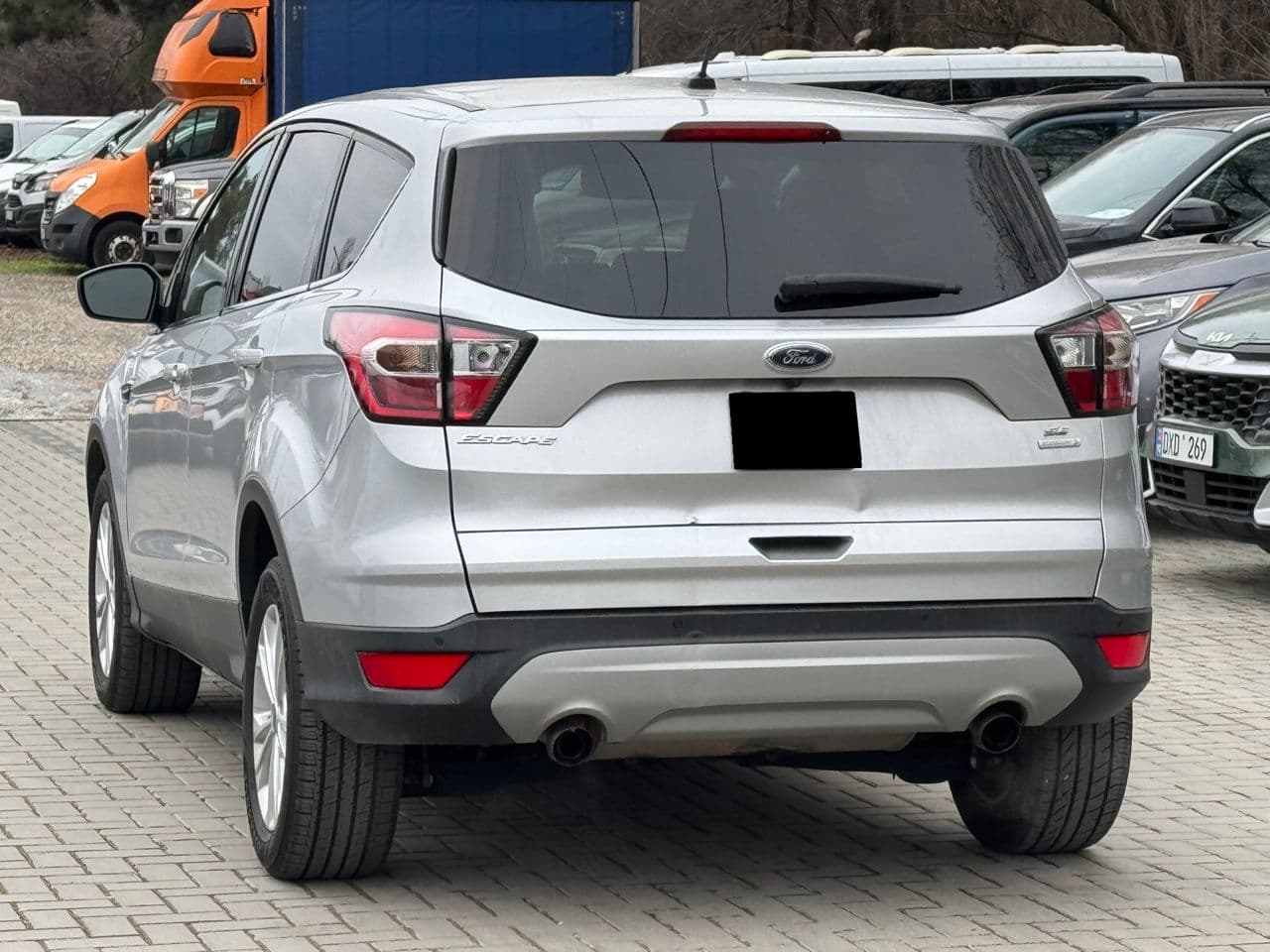 2017 Ford Escape — Miniatură 2
