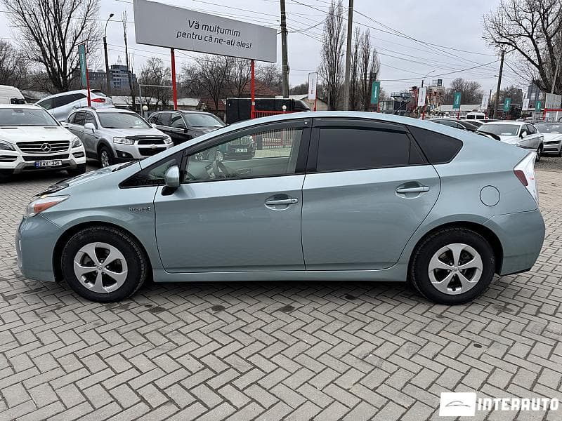 2014 Toyota Prius — Miniatură 6