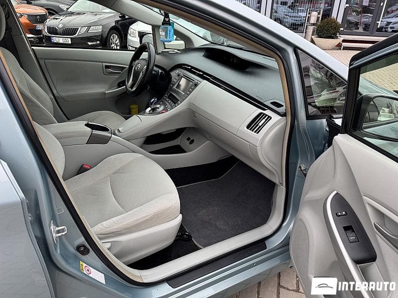 2014 Toyota Prius — Miniatură 17