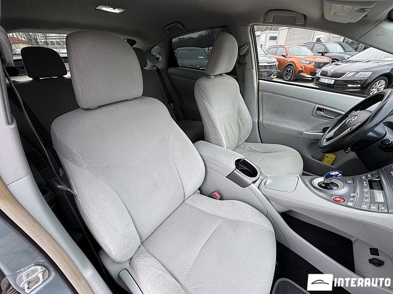 2014 Toyota Prius — Miniatură 20