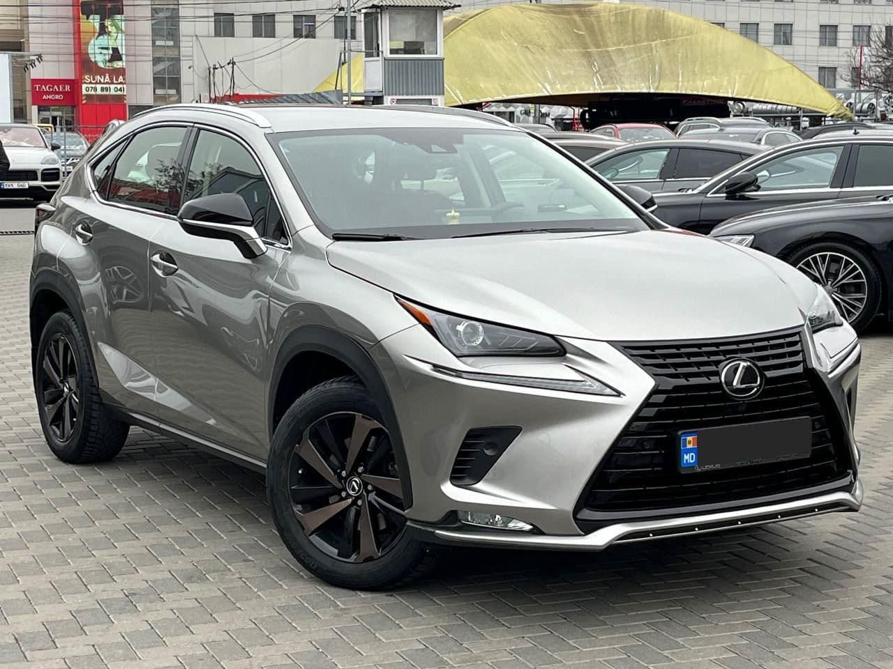 2021 Lexus NX 200T — Miniatură 3
