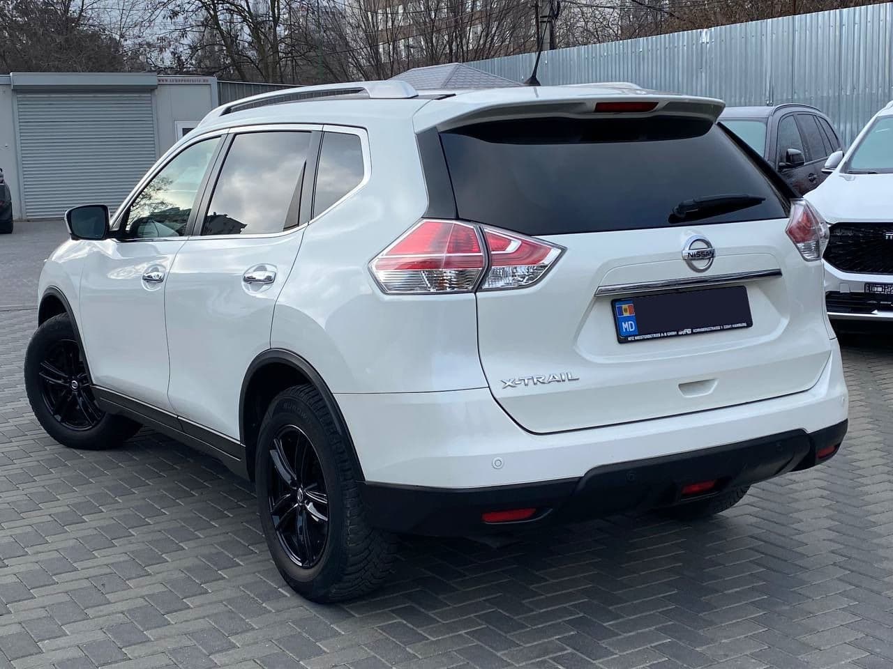 2015 Nissan X-Trail — Miniatură 4