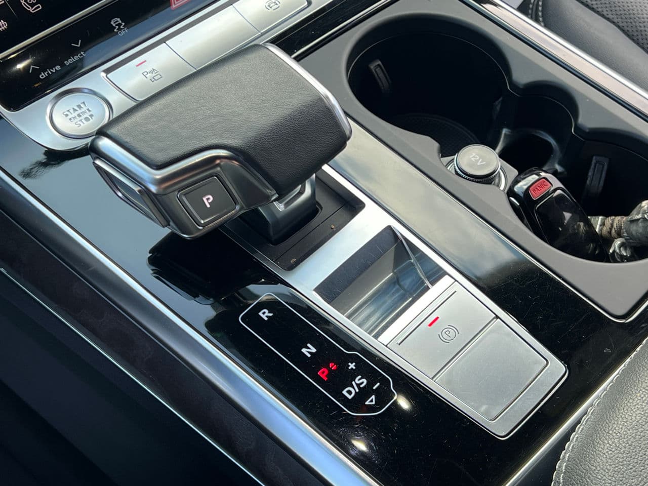 2020 Audi Q8 — Miniatură 14