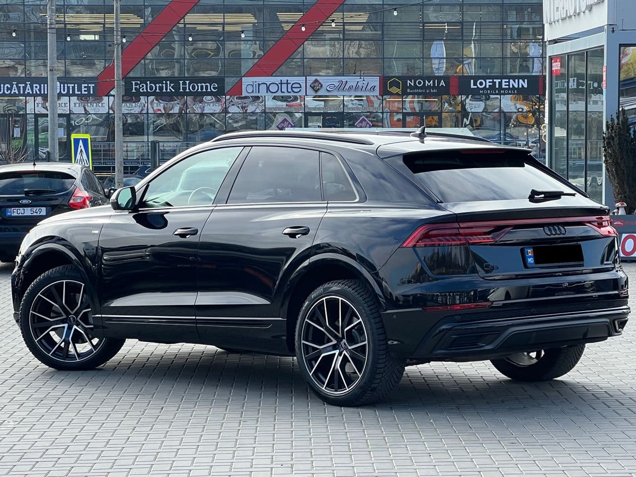 2020 Audi Q8 — Miniatură 4