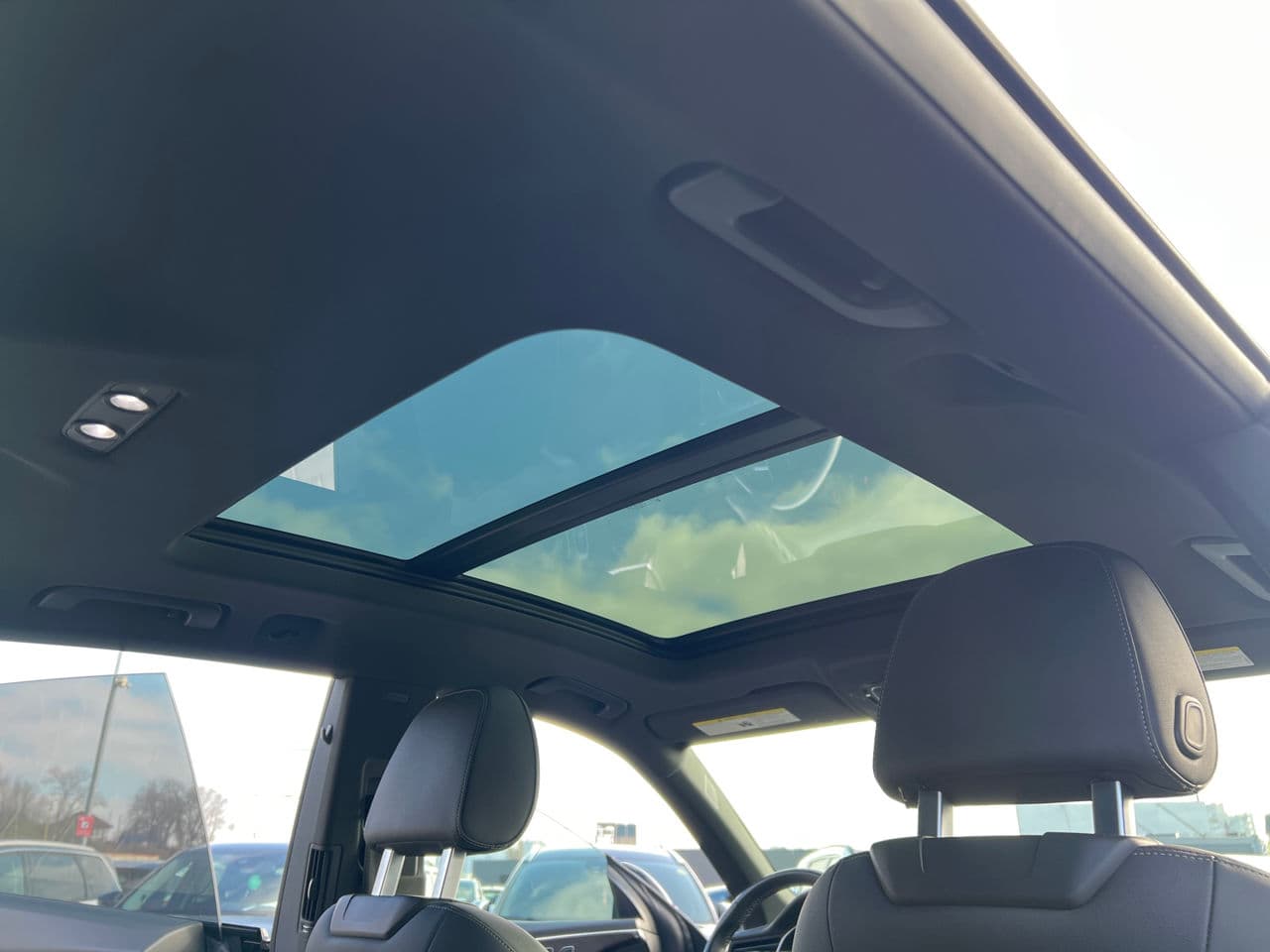 2020 Audi Q8 — Miniatură 16