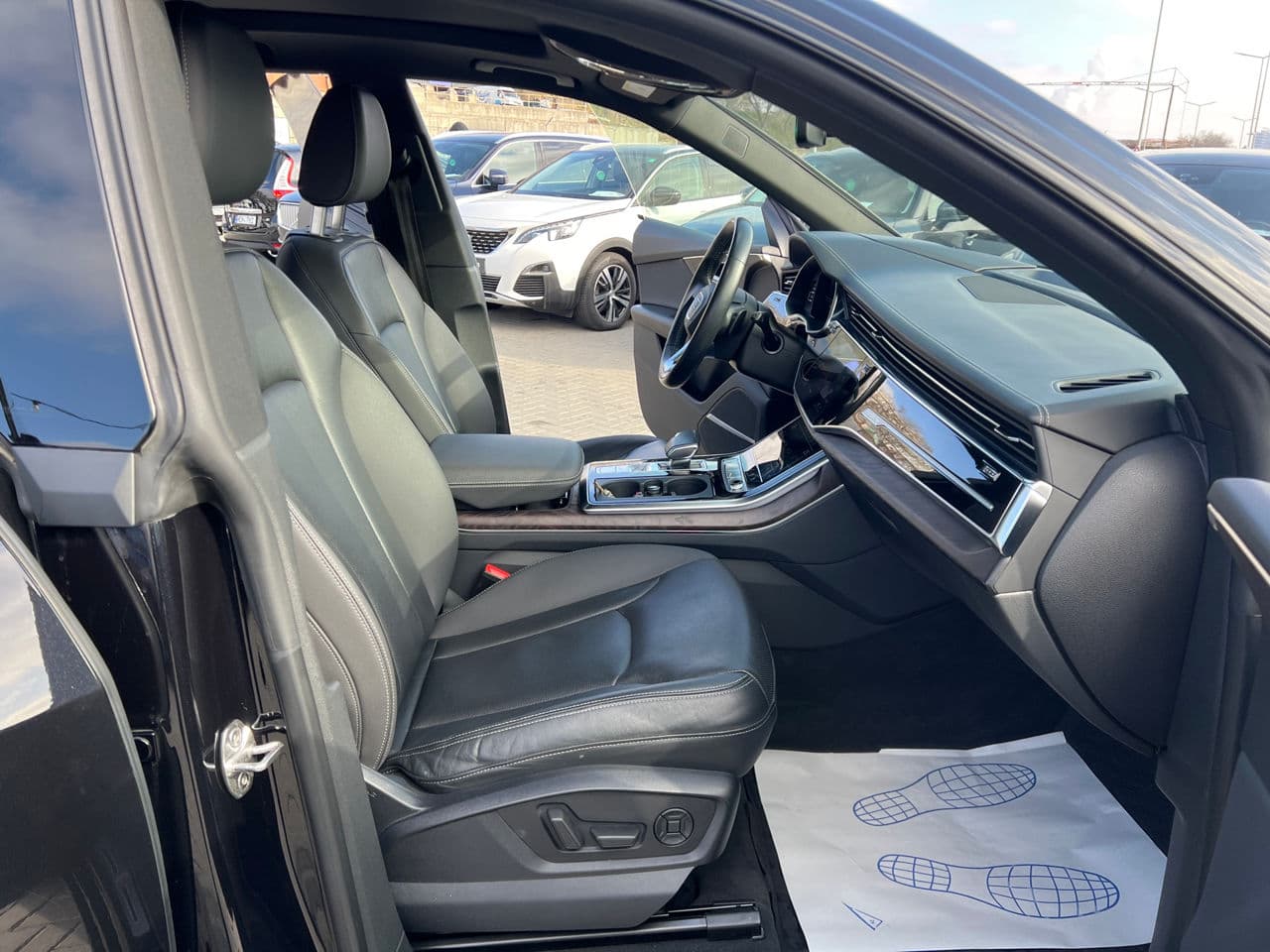 2020 Audi Q8 — Miniatură 18