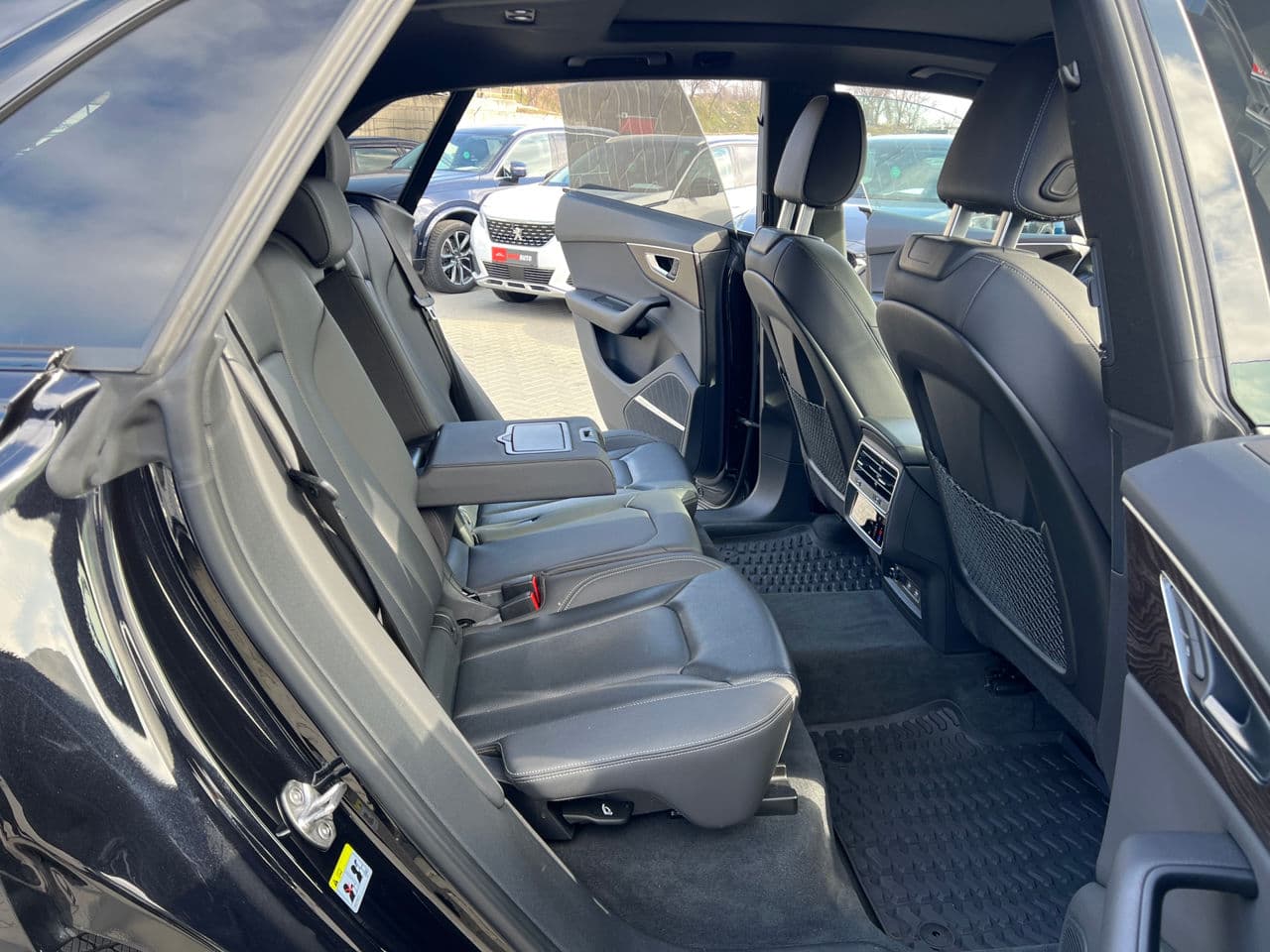 2020 Audi Q8 — Miniatură 17