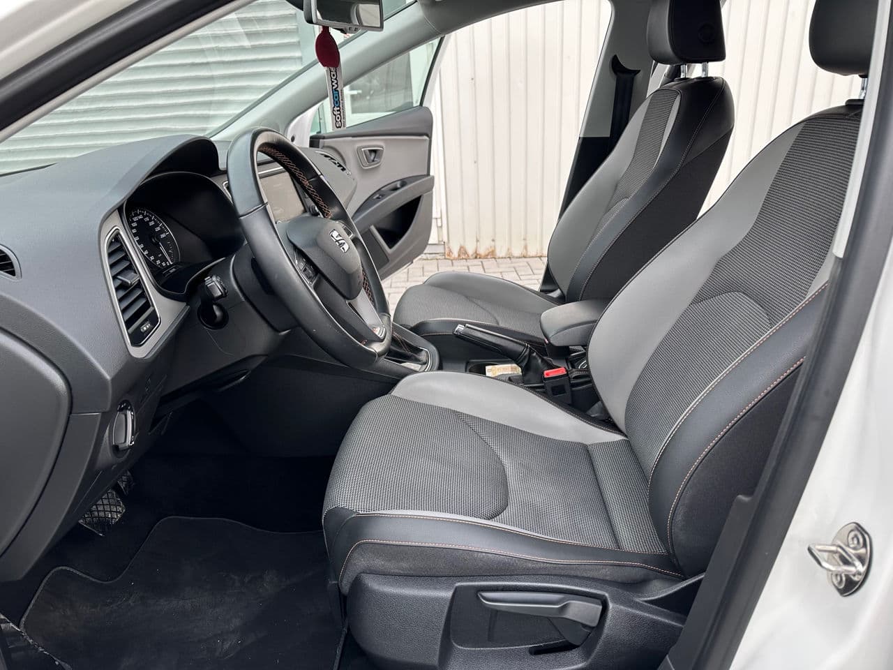 2016 Seat Leon — Miniatură 5