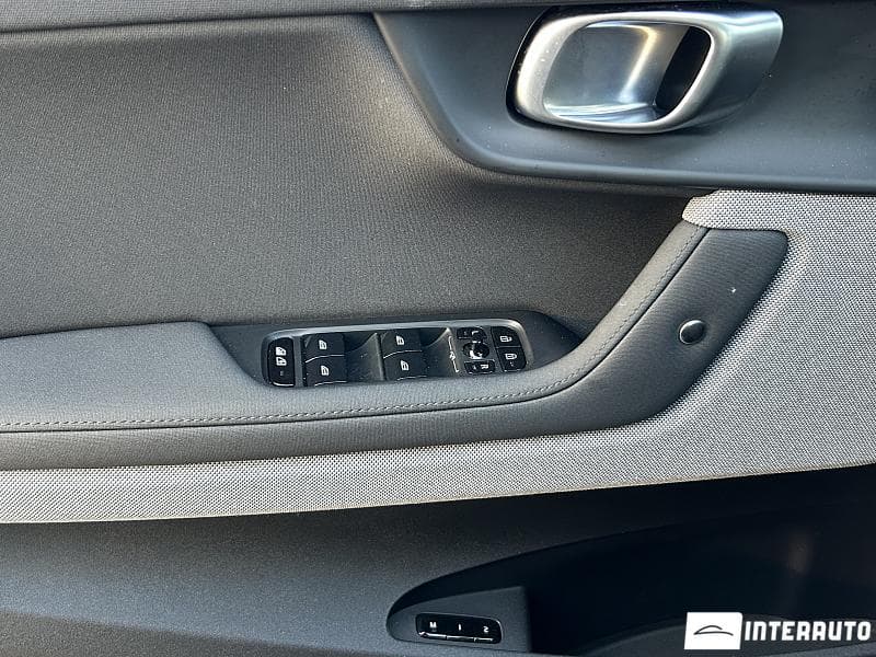 2023 Volvo Polestar 2 — Miniatură 8