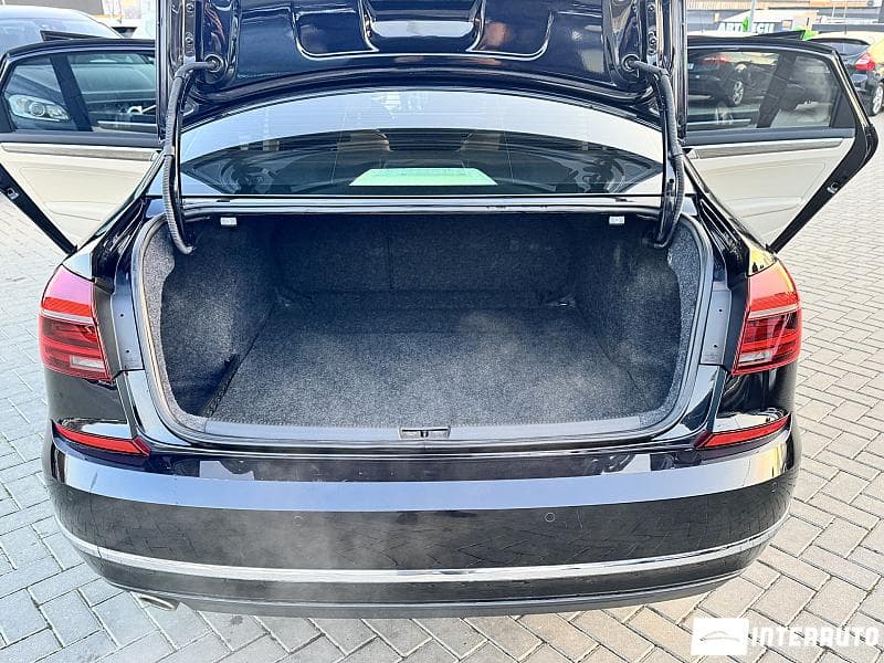 2017 Volkswagen Passat — Miniatură 26