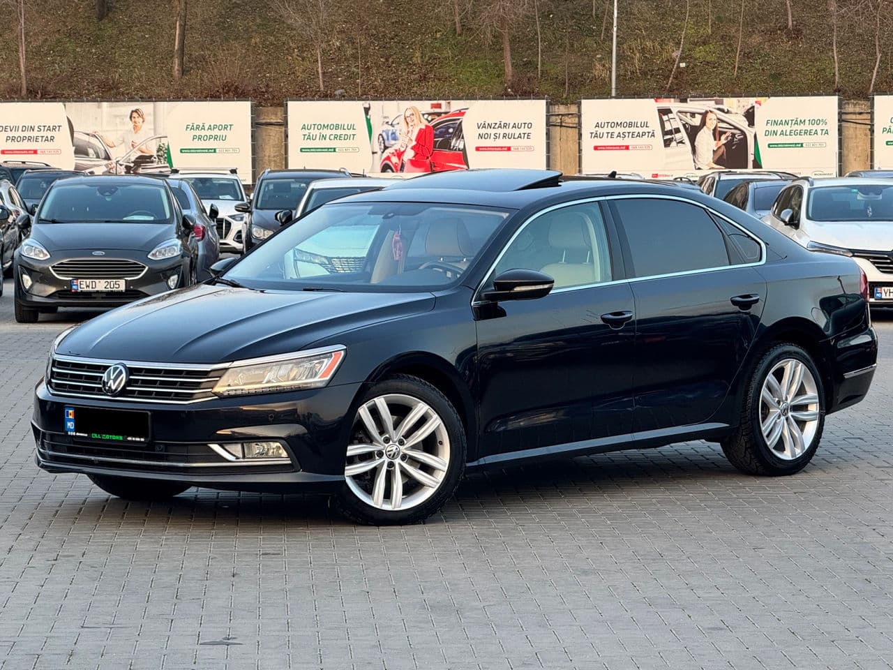 2017 Volkswagen Passat — Miniatură 2
