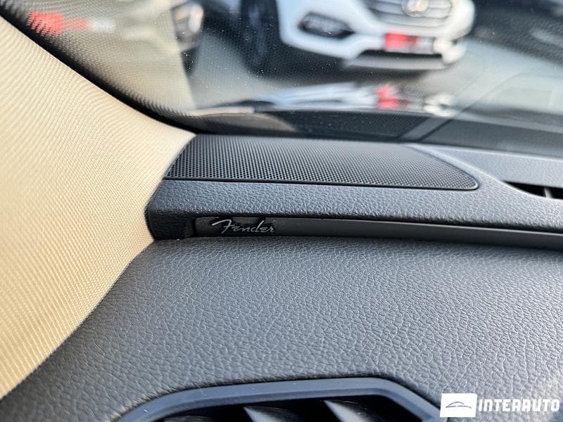 2017 Volkswagen Passat — Miniatură 24