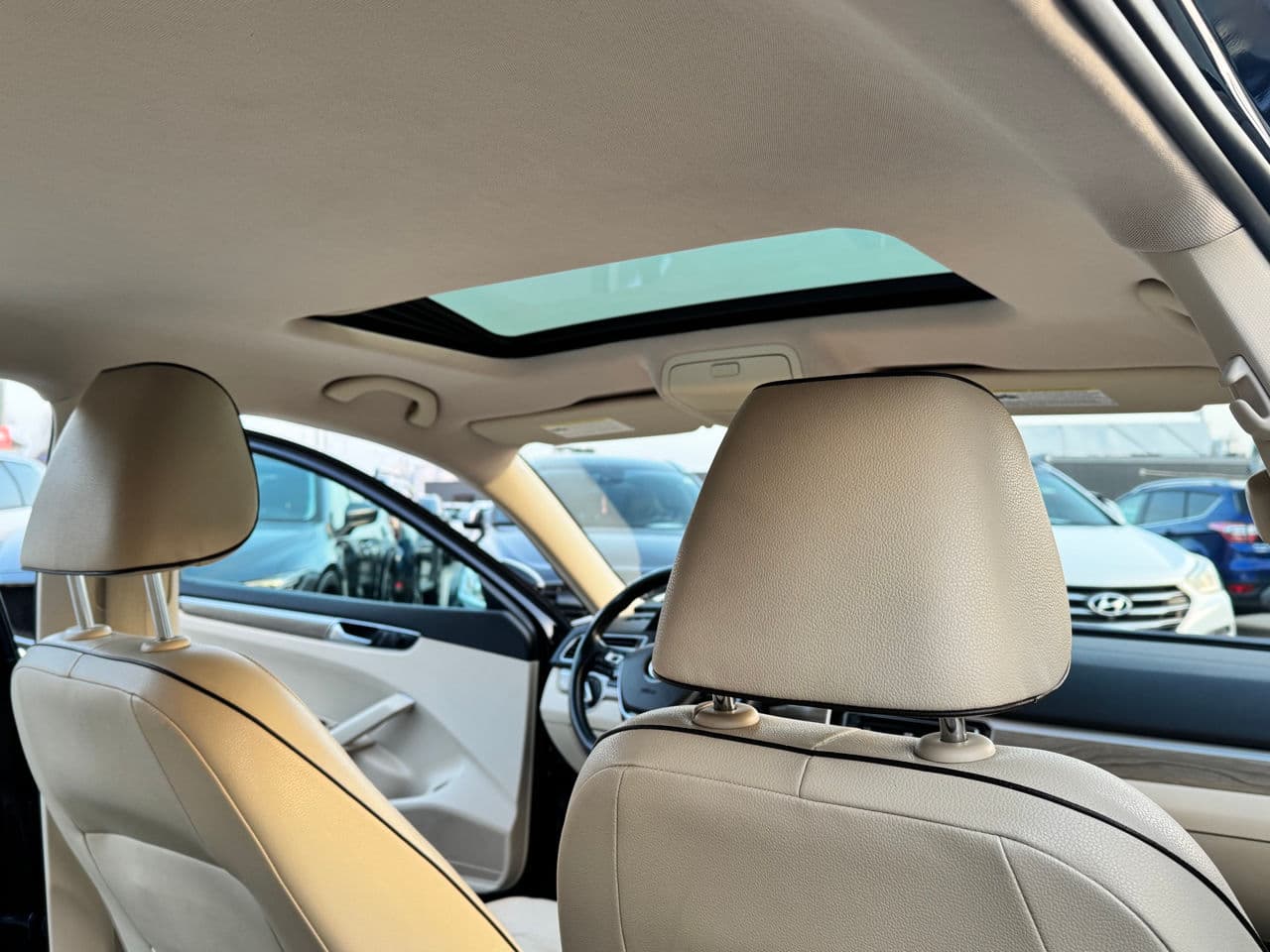 2017 Volkswagen Passat — Miniatură 14