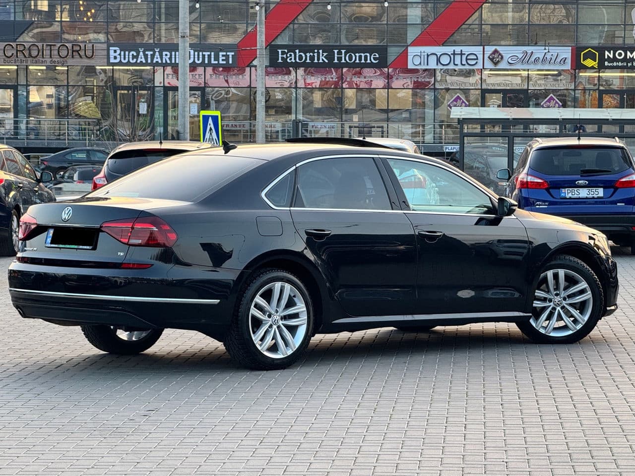 2017 Volkswagen Passat — Miniatură 3