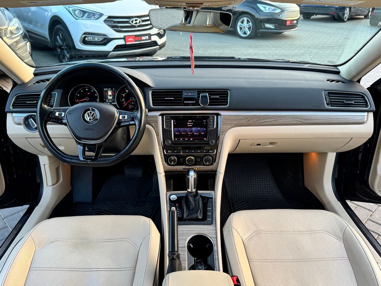 2017 Volkswagen Passat — Miniatură 6