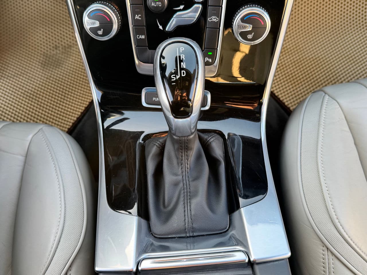 Volvo V 60 2016 — Миниатюра 13