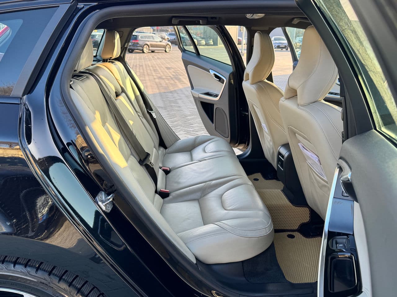 Volvo V 60 2016 — Миниатюра 16