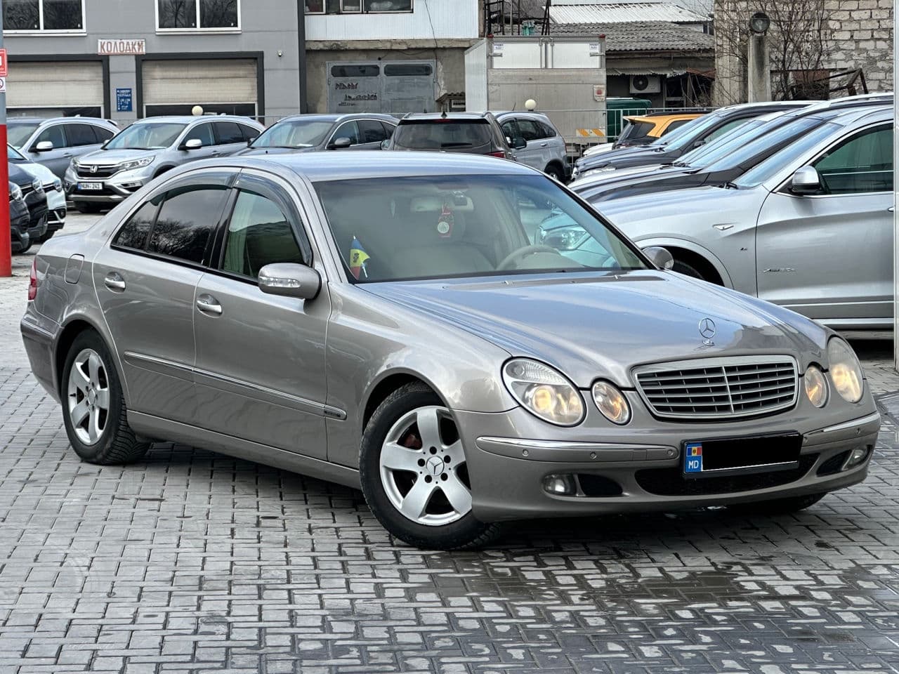 Mercedes E 280 2005 — Миниатюра 3