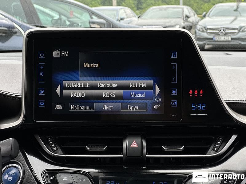 2018 Toyota C-HR — Miniatură 9