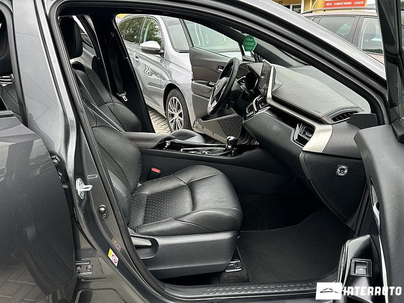 2018 Toyota C-HR — Miniatură 15