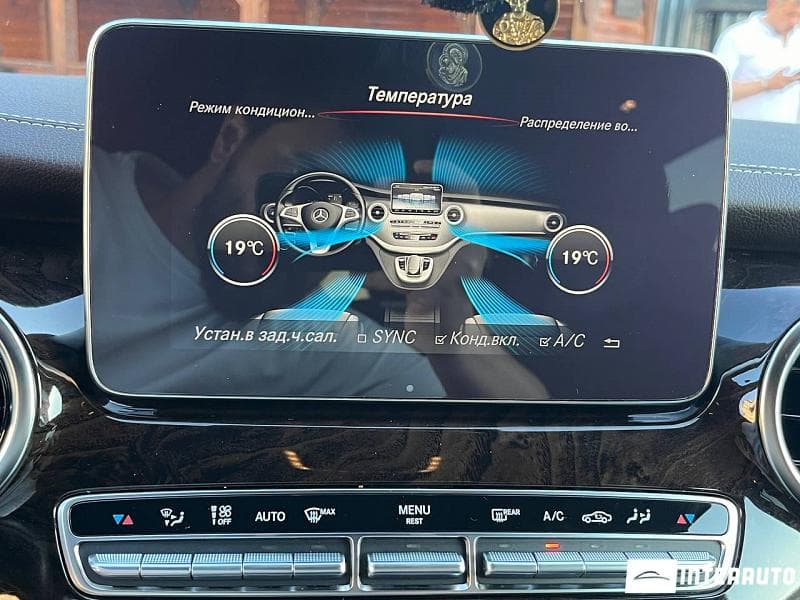 2019 Mercedes V 250 — Miniatură 12