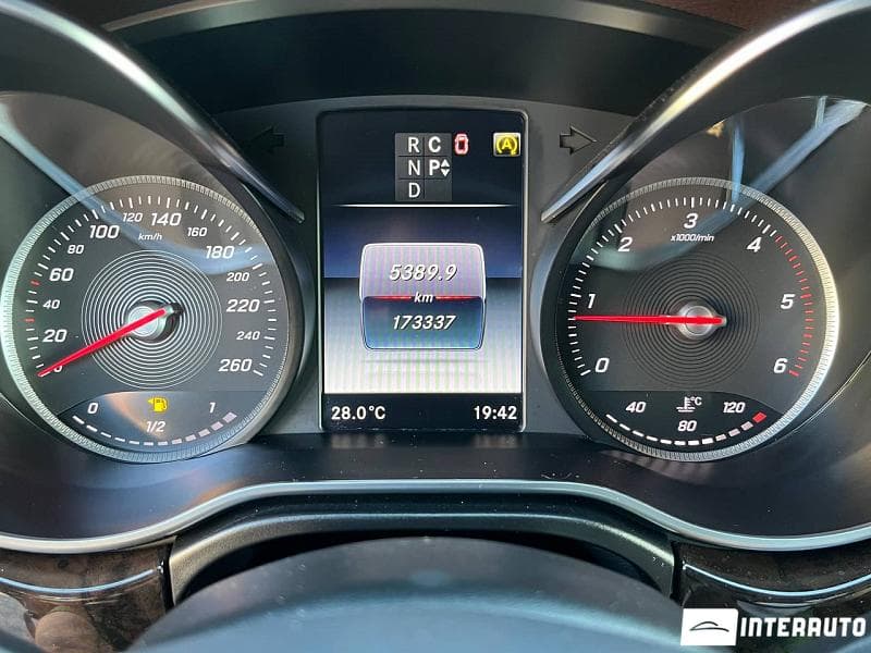 2019 Mercedes V 250 — Miniatură 10